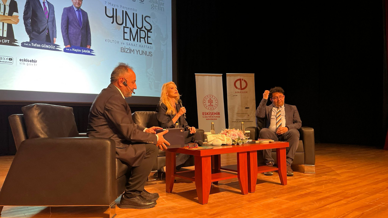 Anadolu Üniversitesi’nde “Bizim Yunus” Söyleşisi Gerçekleştirildi (6)
