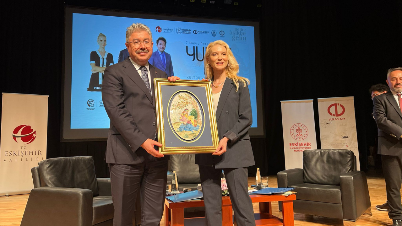 Anadolu Üniversitesi’nde “Bizim Yunus” Söyleşisi Gerçekleştirildi