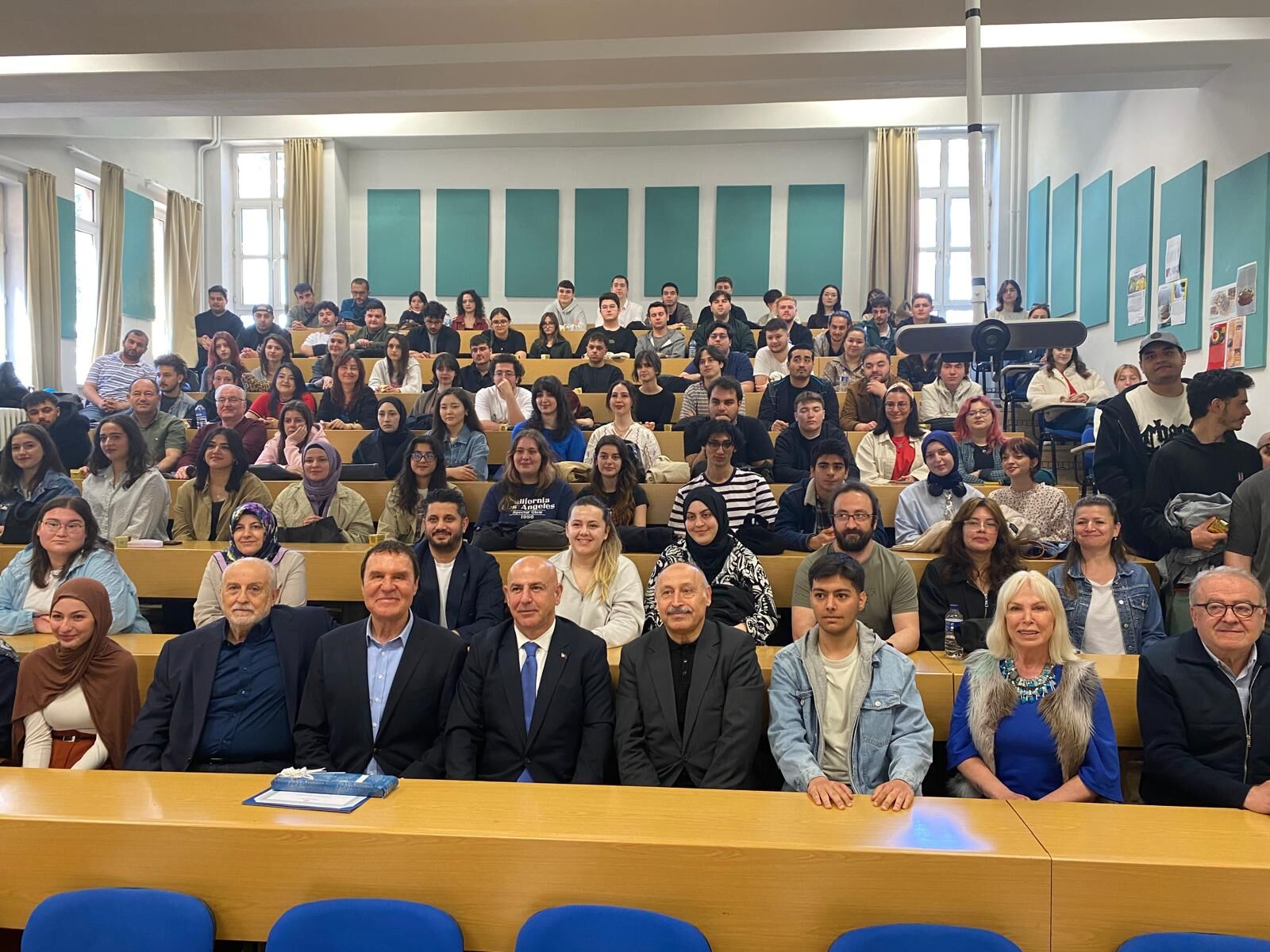 Anadolu'da Avni Ongurlar Ve Mithat Körler Öğrencilerle Buluştu (1)