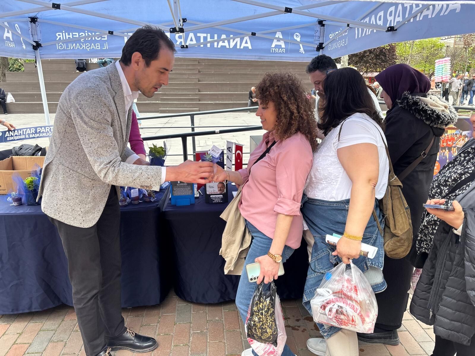 Anahtar Parti’den Eskişehir’de Anneler Günü Etkinliği (4)