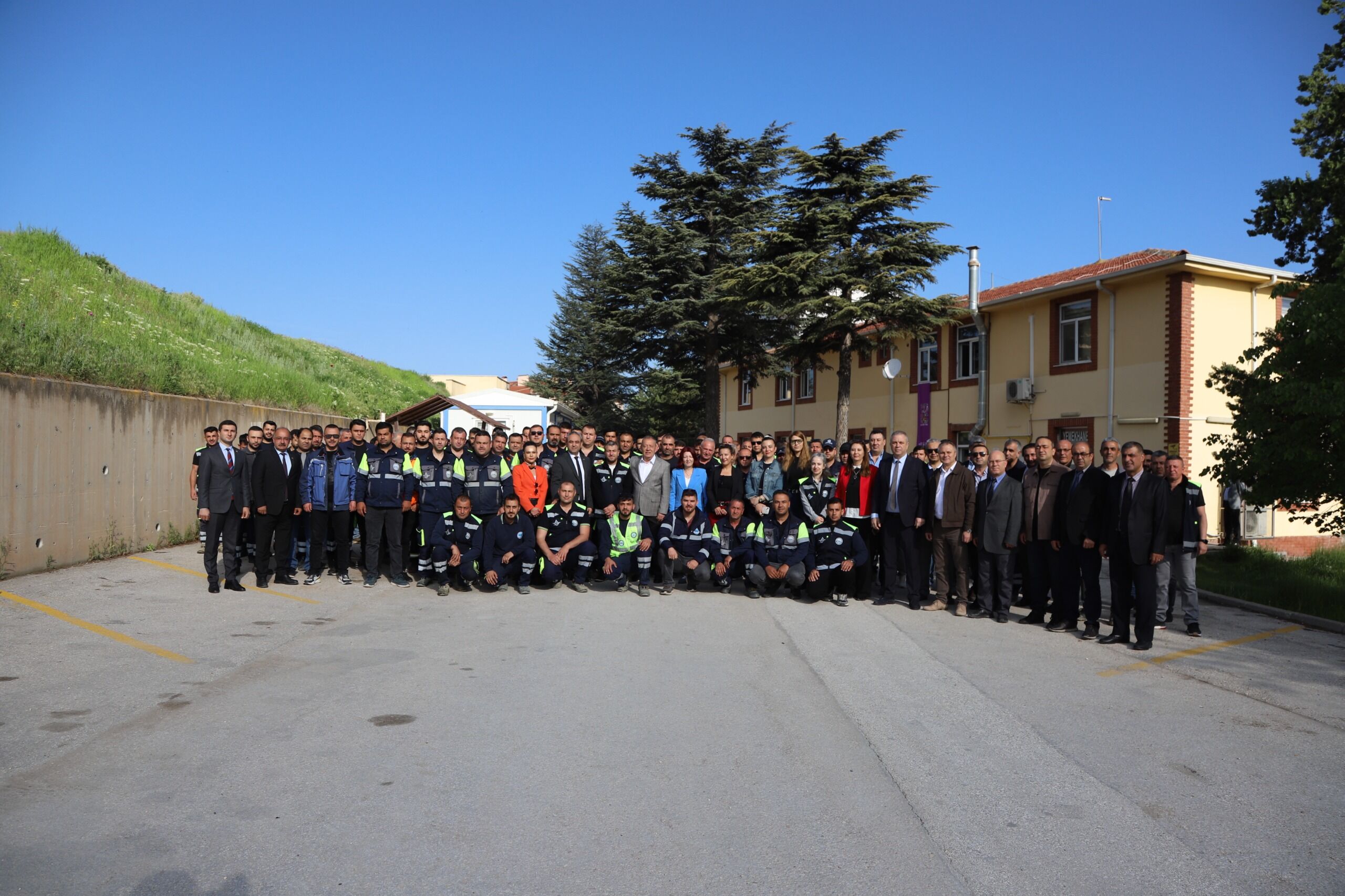 Ayşe Ünlüce Personelle Bayramlaştı (4)