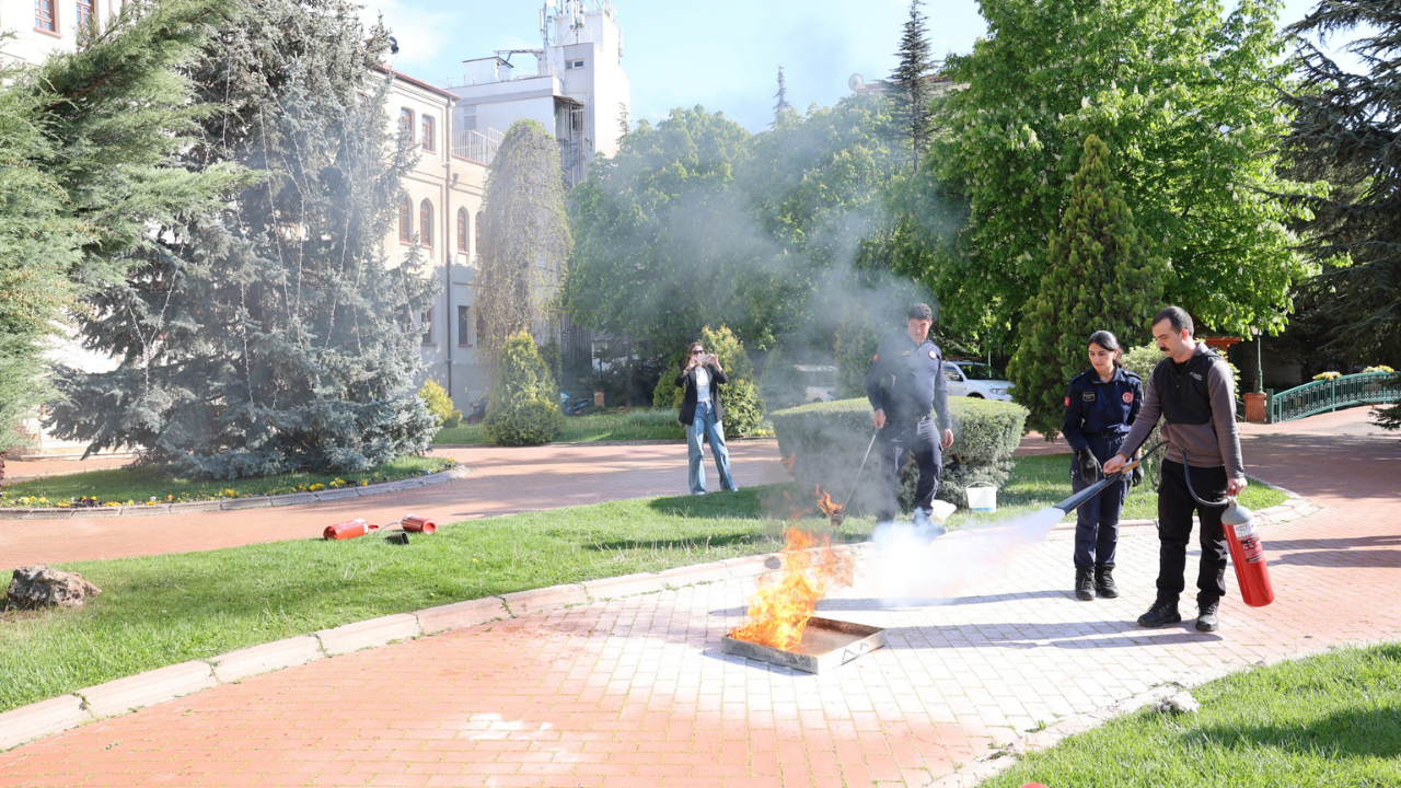 Büyükşehir’den Otelde Yangın Tatbikatı