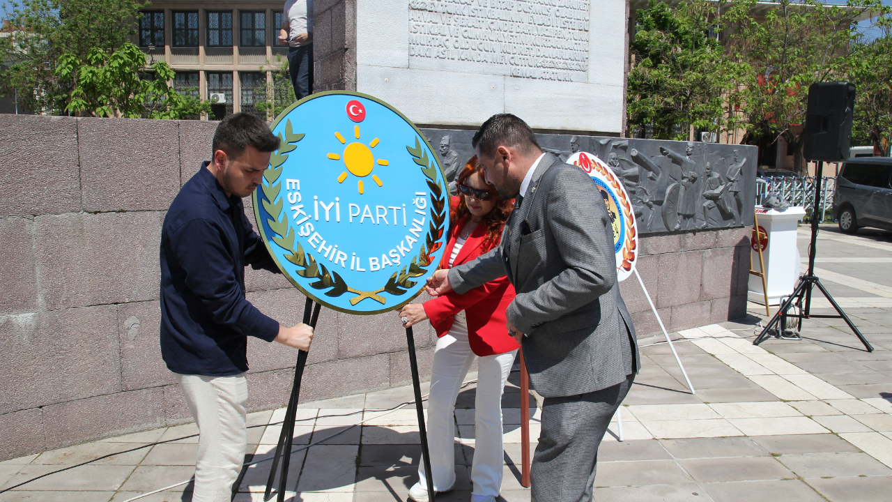 Chp Eskişehir'den 19 Mayıs Coşkusu (1)-1