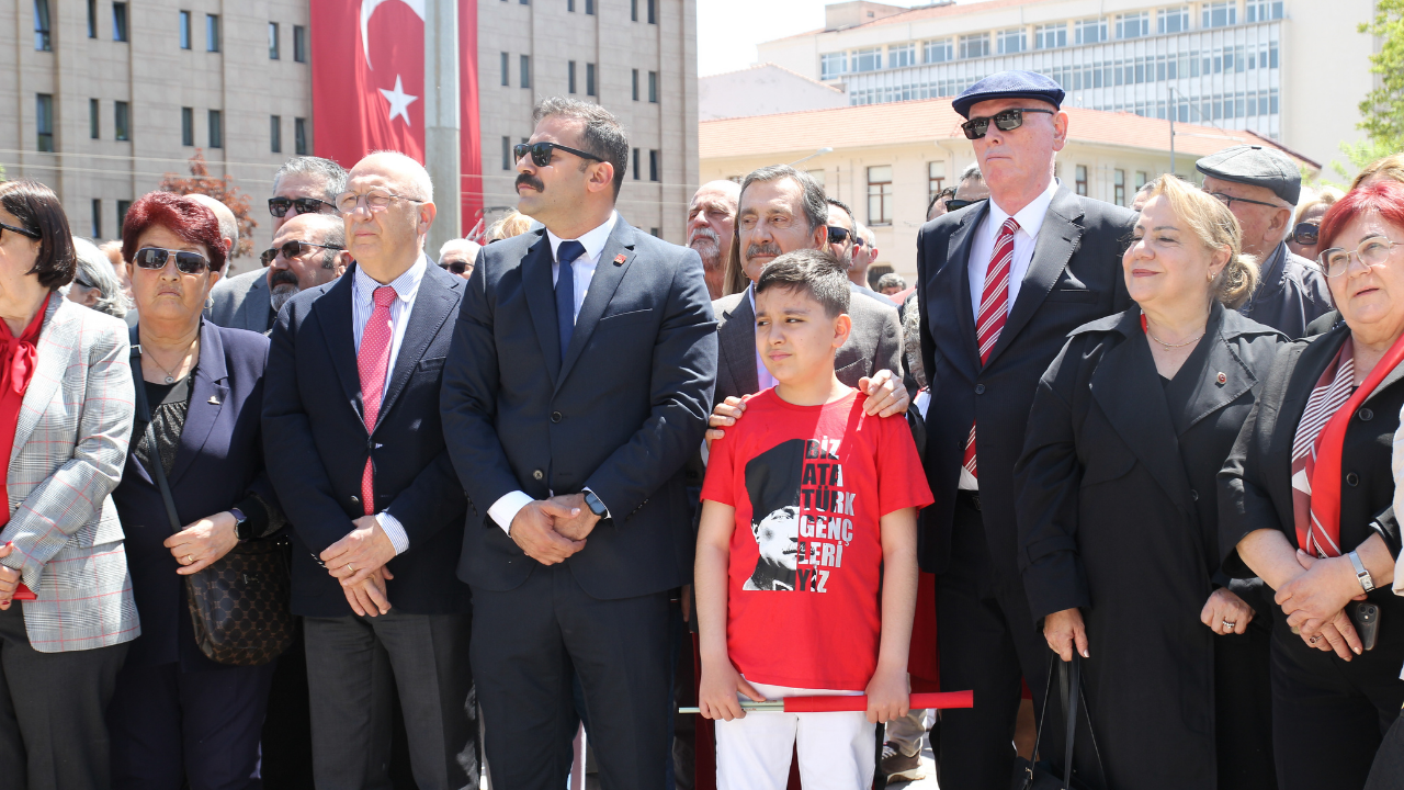 Chp Eskişehir'den 19 Mayıs Coşkusu (3)-1