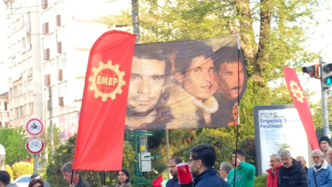Deniz Gezmiş Ve Arkadaşları İçin Anma Yürüyüşü Düzenlendi (1)