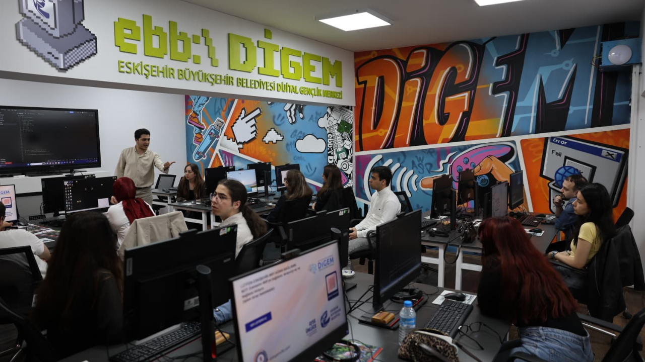 Eskişehir Di̇gem’de Gençler Dijital Üretiyor (2)