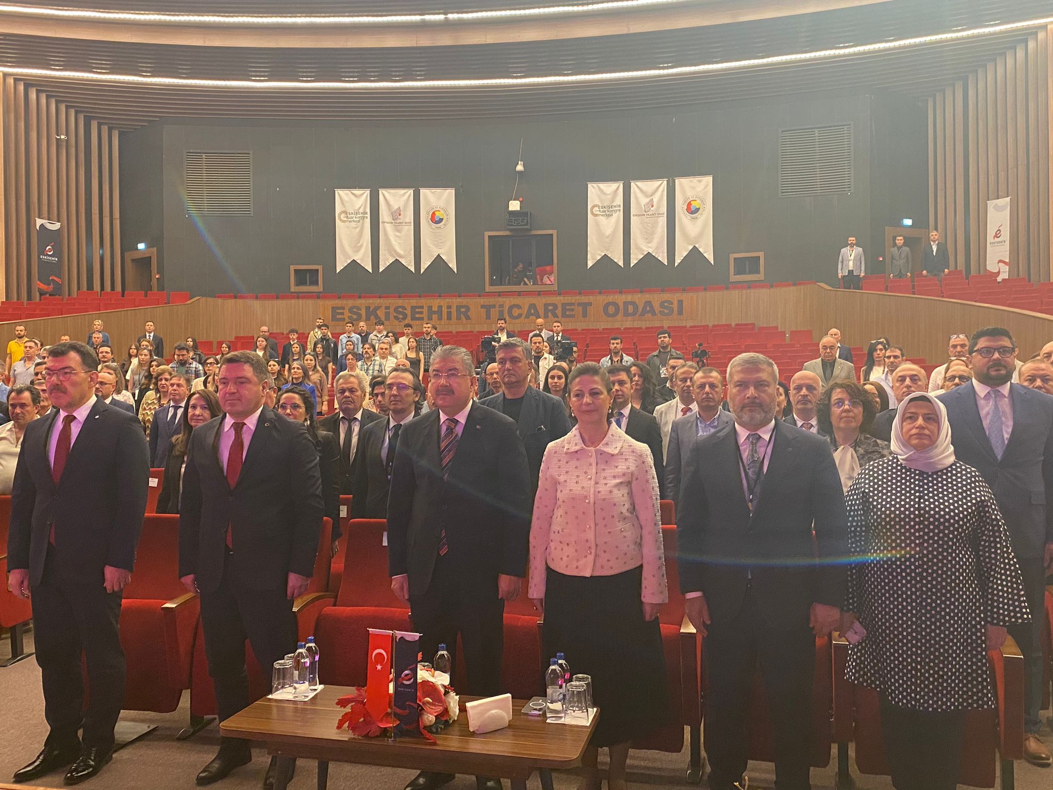 Eskişehir Sempozyumu Geniş Katılımla Başladı (1)