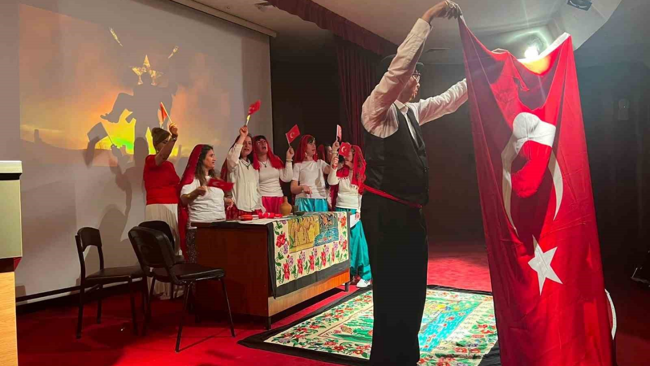 Eskişehir’de ‘Çanakkale Geçilmez’ Oyunu Sahnelendi (1)