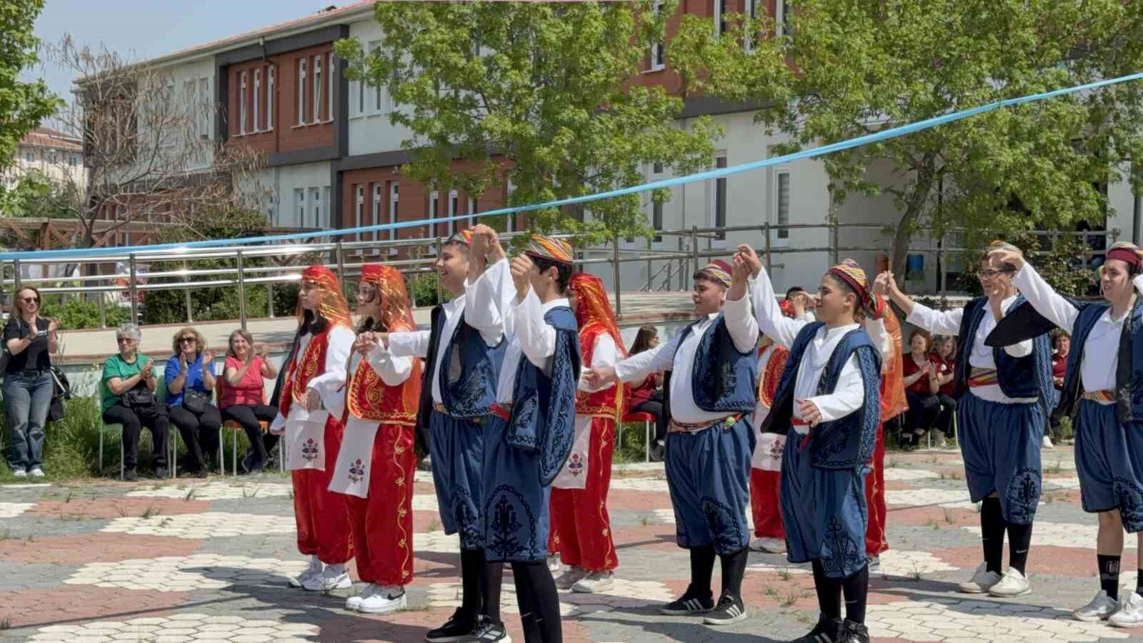 Eskişehir’de Engelliler Haftası’nda Kuşaklar Bir Araya Geldi (1)