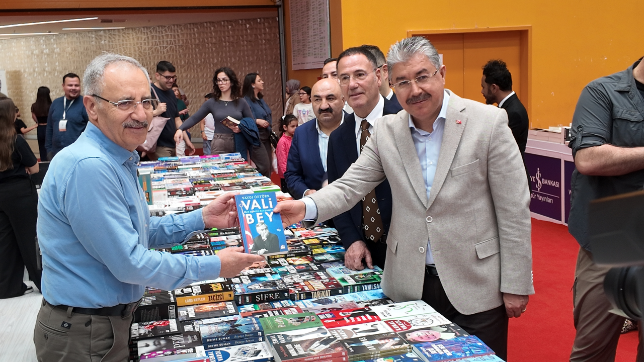 Eskişehir'de Kitap Fuarı Tören İle Açılışını Gerçekleştirdi (3)