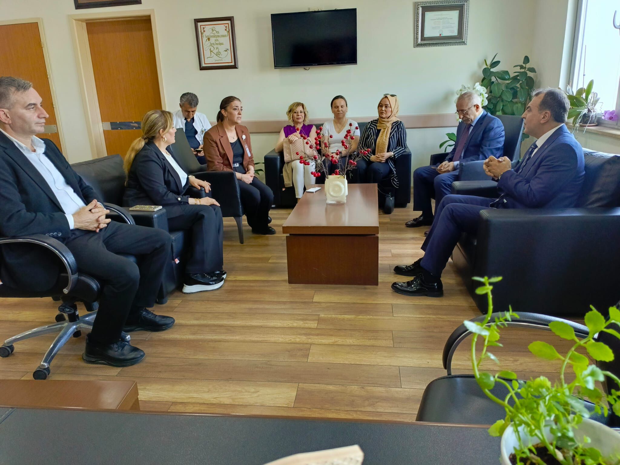 Eskişehir’de Mhp’den Hemşireler Günü Ziyareti (3)