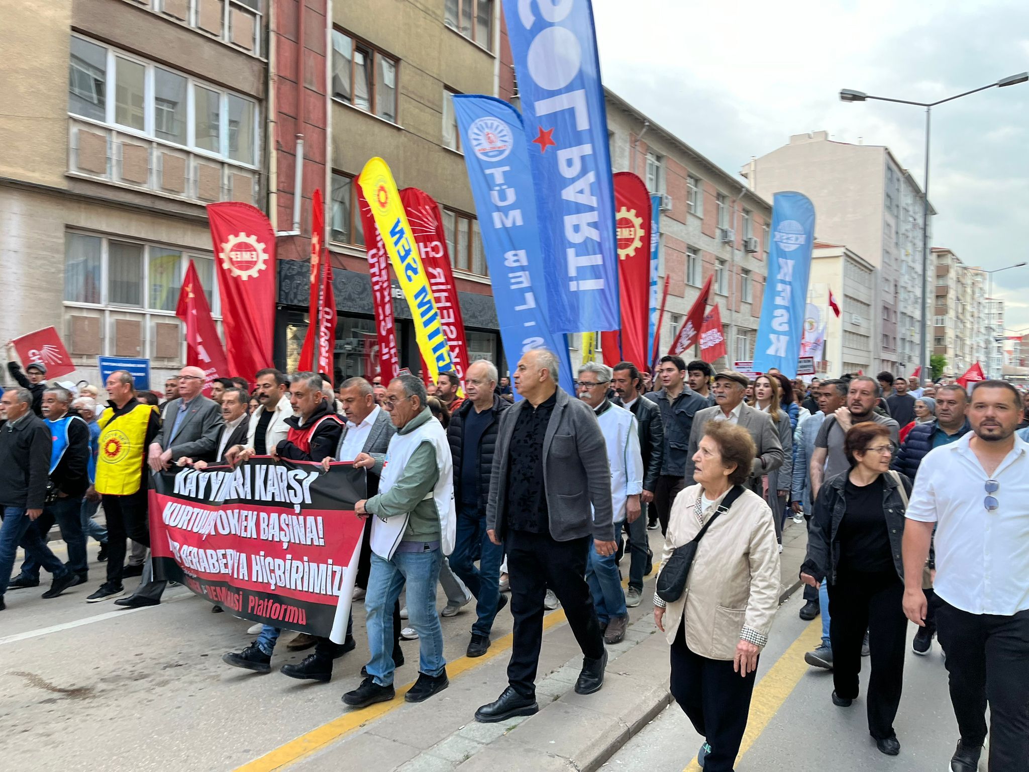 Eskişehir’de Mutlak Butlan Kararına Tepki Yürüyüşü (1)-1