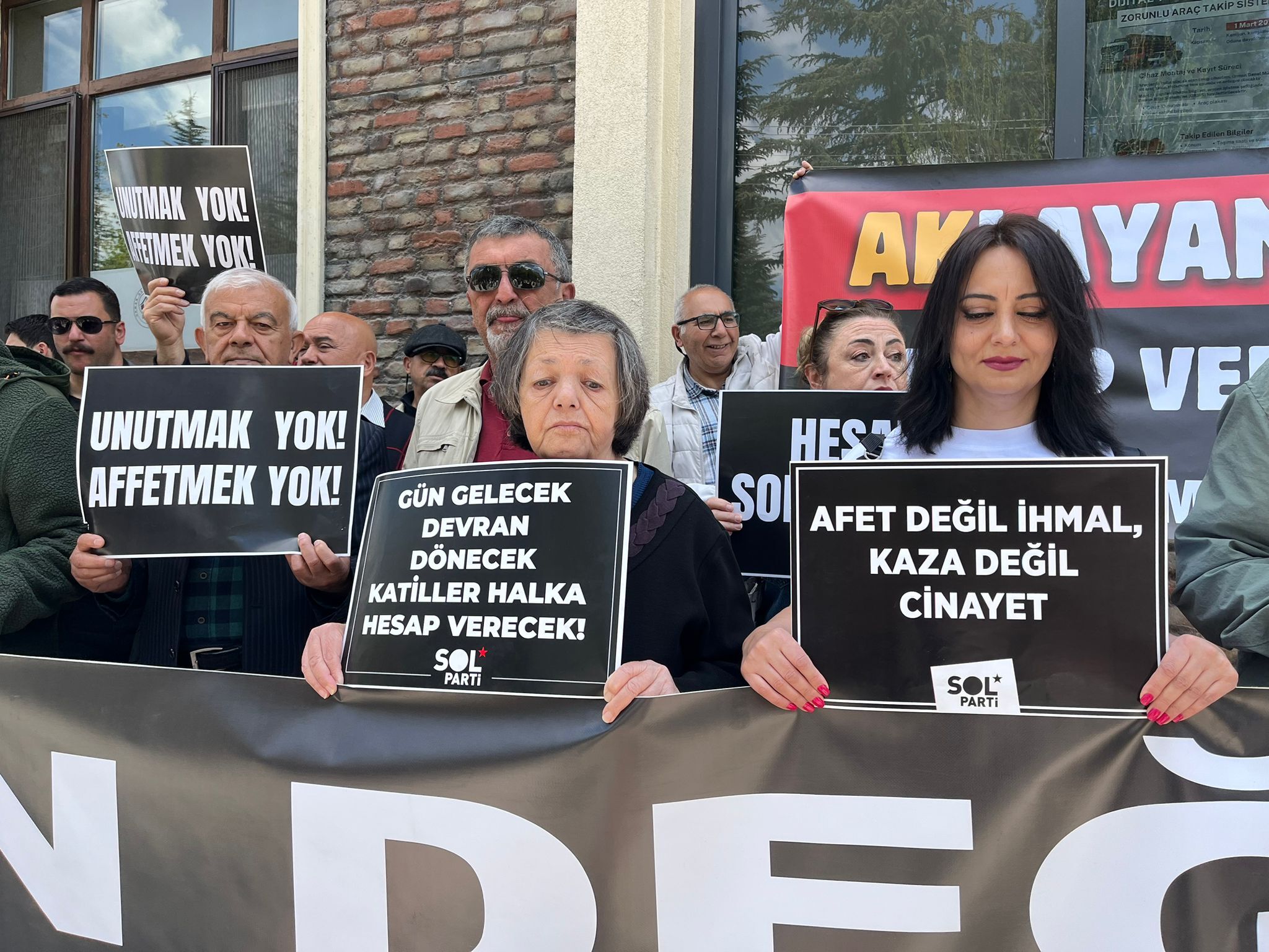 Eskişehir'de Orman Yangınları İçin Adalet Çağrısı Yükseldi (1)