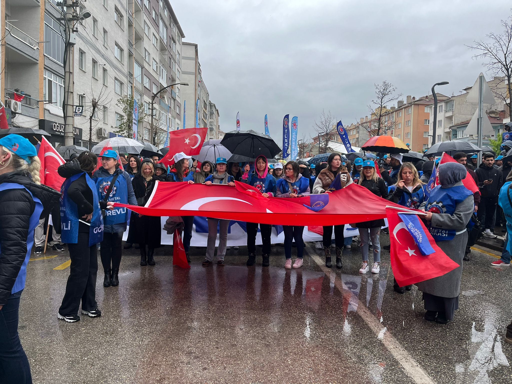 Eskişehir’de Yağmura Rağmen 1 Mayıs’ta Büyük Yürüyüş 6