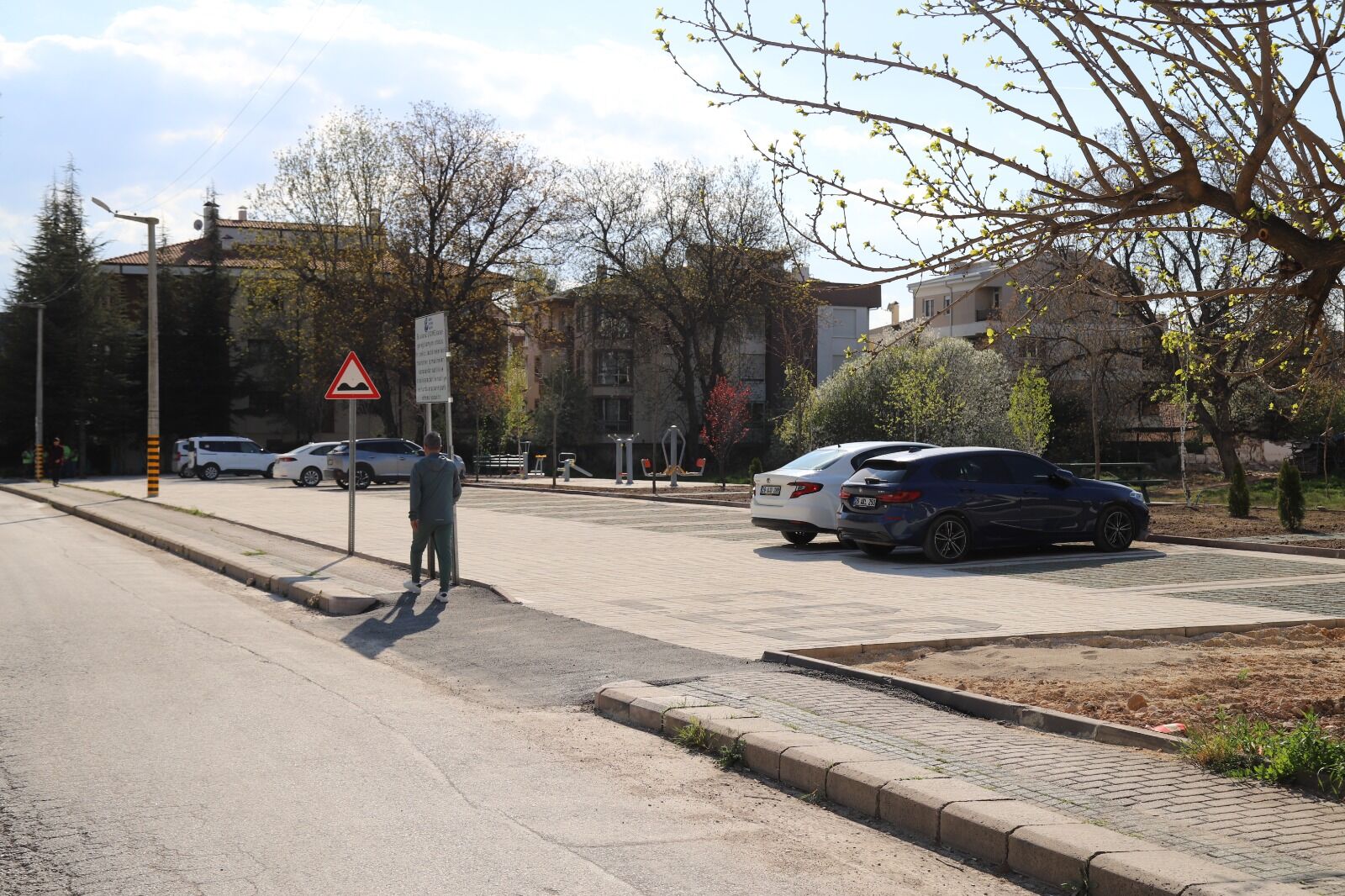 Eskişehir'in O Mahallesinde Otopark Sorunu Çözüldü (3)