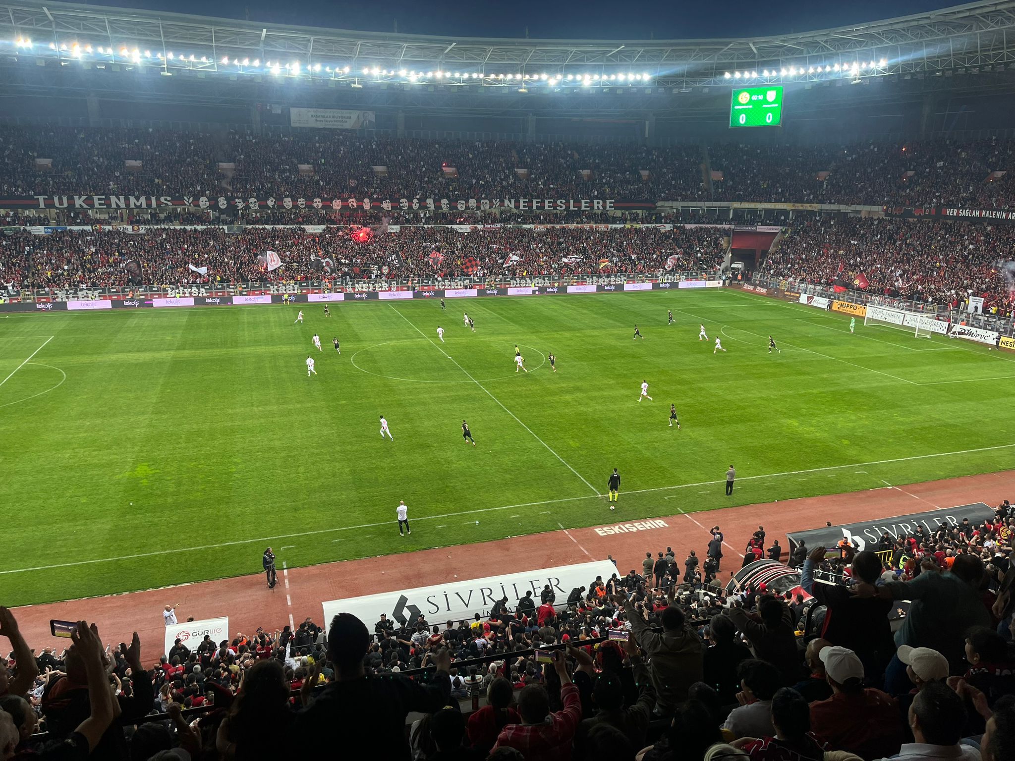 Eskişehirspor Ayvalıkgücü Karşılaşması Başladı İşte İlk 11 (3)