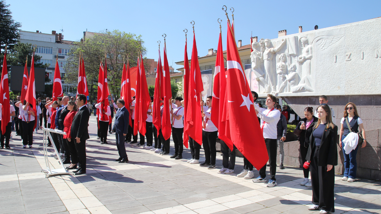 Gençlik Bayramı Eskişehir'de Törenle Kutlandı (1)