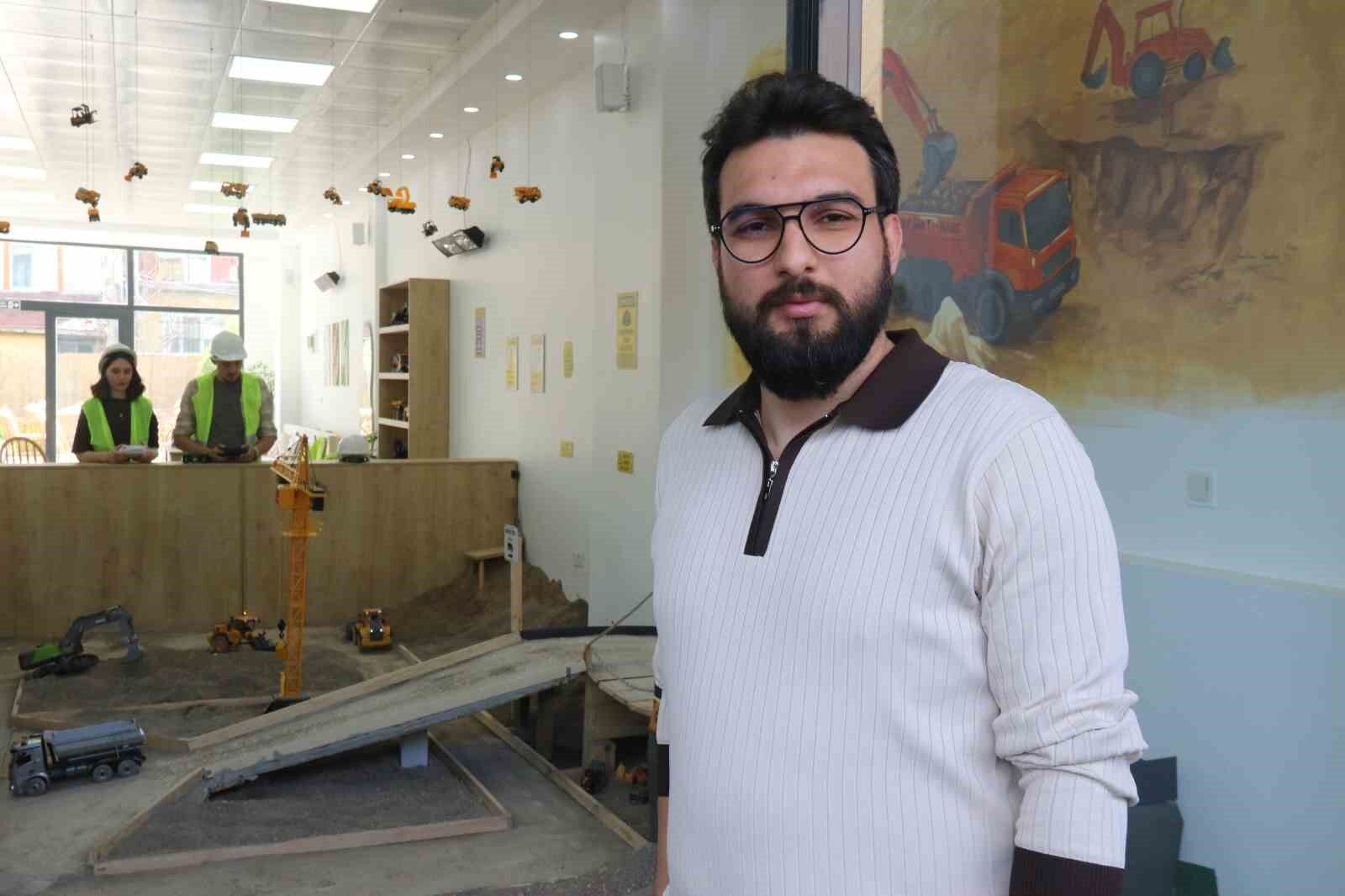 İş Makinesi Tutkusu Bu Kez Kumandayla Yaşanıyor (2)