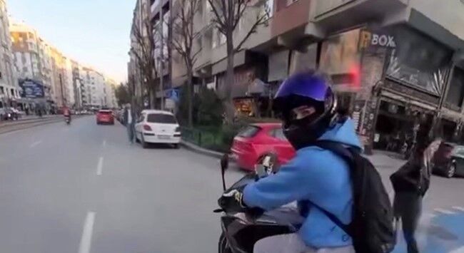 “Kamera Çekiyor Mu” Dedi Saniyeler Sonra Kaza Yaptı (1)