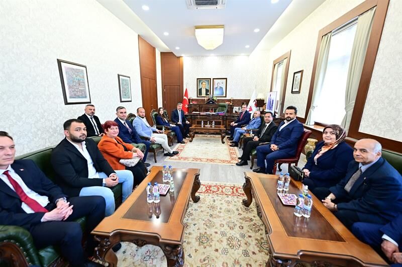 Mhp Eskişehir Heyeti Vali Yılmaz'ı Ziyaret Etti (1)