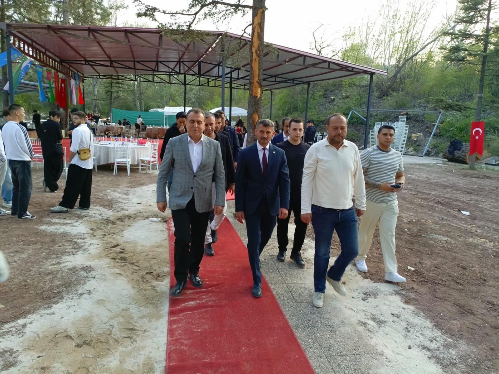 Mhp’li Sezer Türk Dünyası Gençleriyle Buluştu (2)