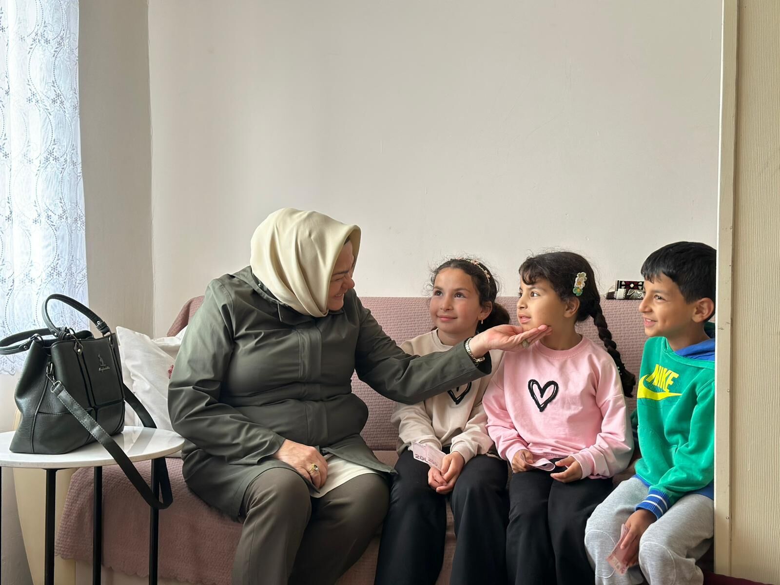 Milletvekili Gürcan Bayram Öncesi Hane Ziyaretinde Bulundu (4)
