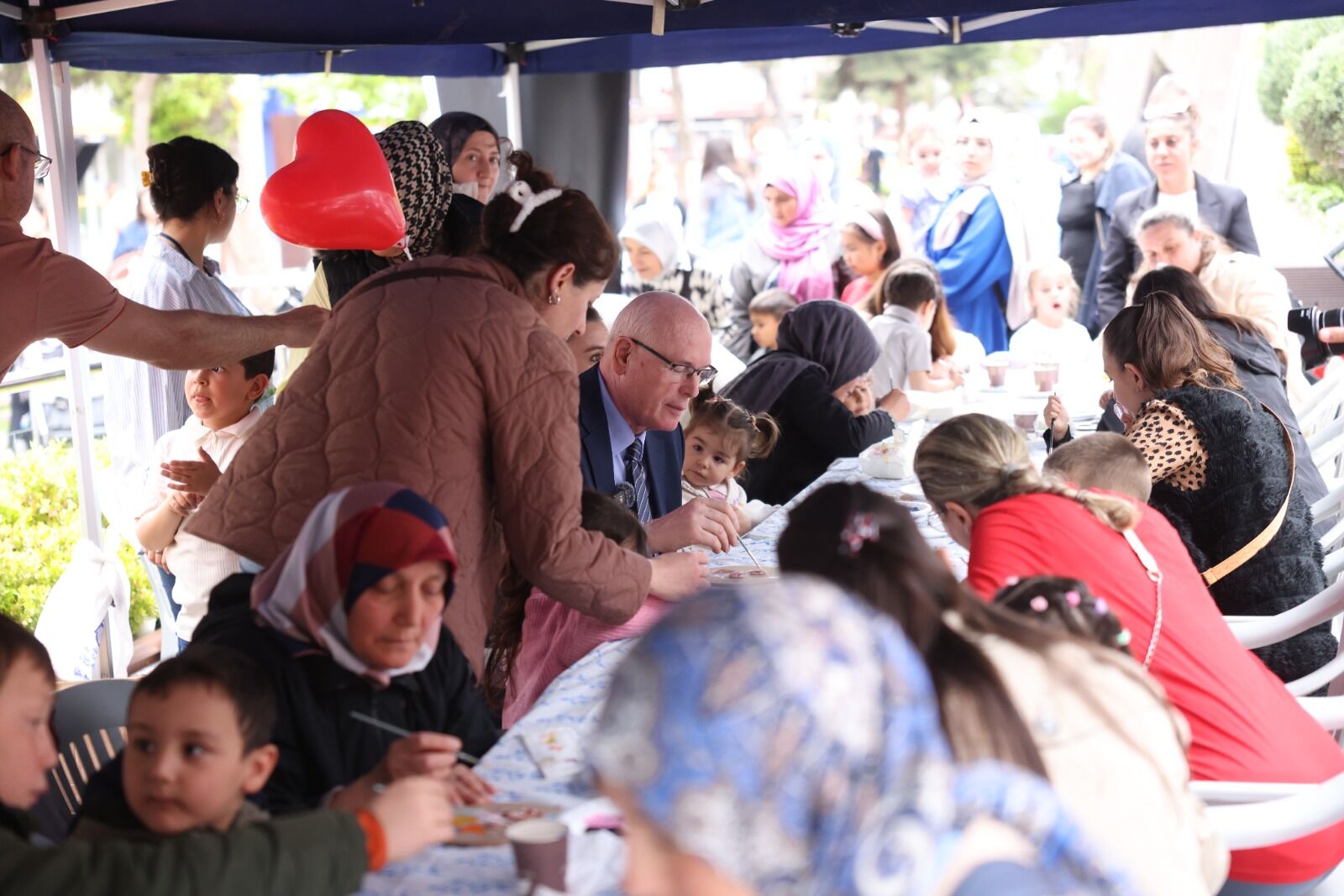 Odunpazarı’nda Anneler Günü Sevgi Ve Dayanışmayla Kutlandı (6)