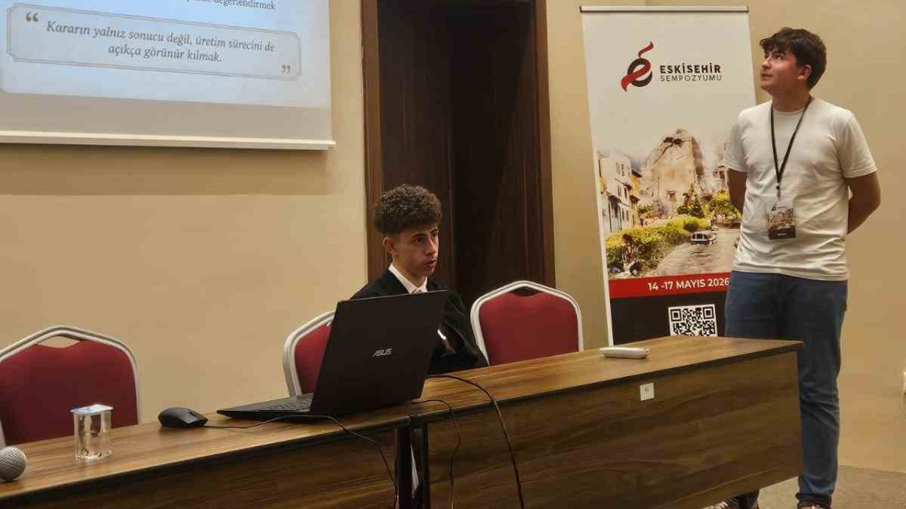 Sivrihisarlı Öğrenciler Eskişehir Sempozyumu’na Damga Vurdu (2)