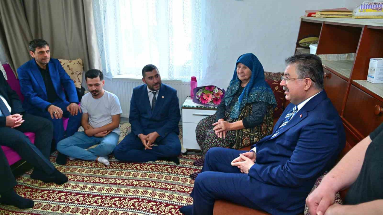 Vali Yılmaz Vatandaşla Bir Araya Geldi (2)