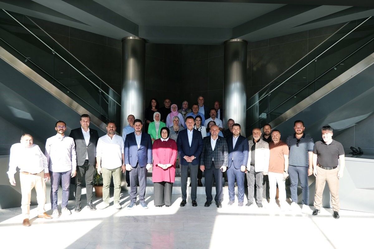 Ak Parti Heyeti, Hac İbadetini Tamamlayan Hatipoğlu Ile Buluştu (2)