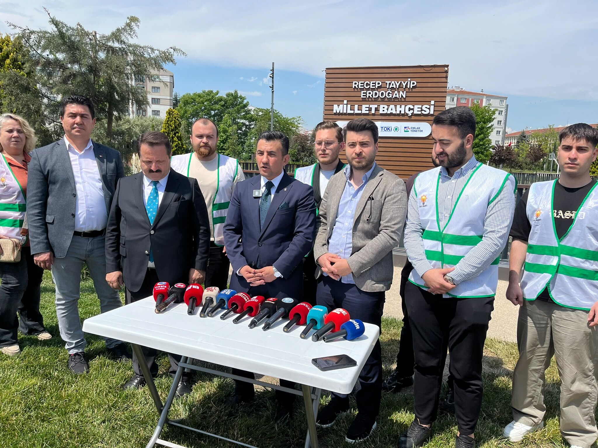 Ak Parti’den Eskişehir’de Çevre Politikalarına Dikkat Çeken Mesaj (3)