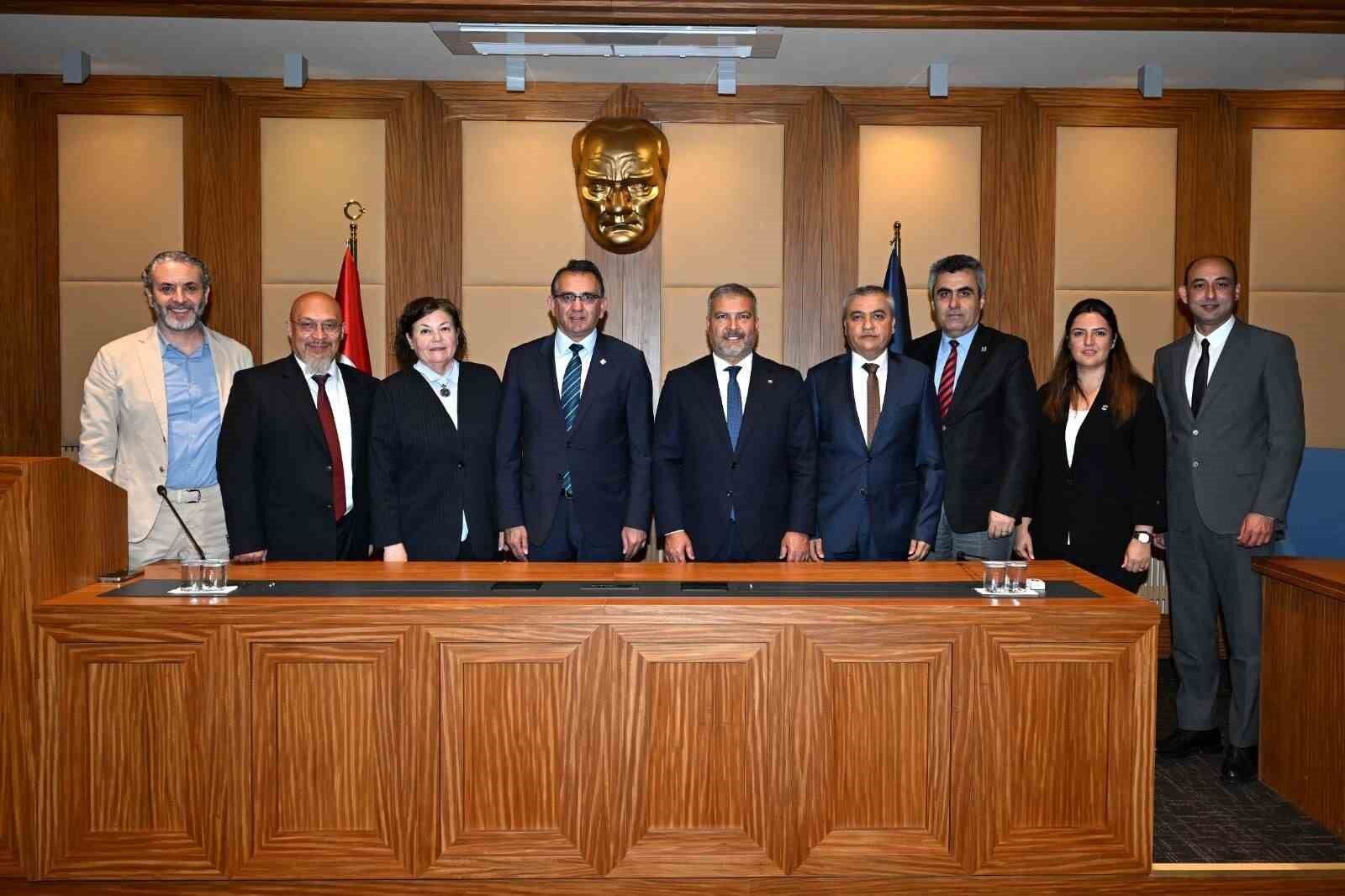 Anadolu Üniversitesi’nden Öğrencilere Yeni Staj Fırsatı (1)