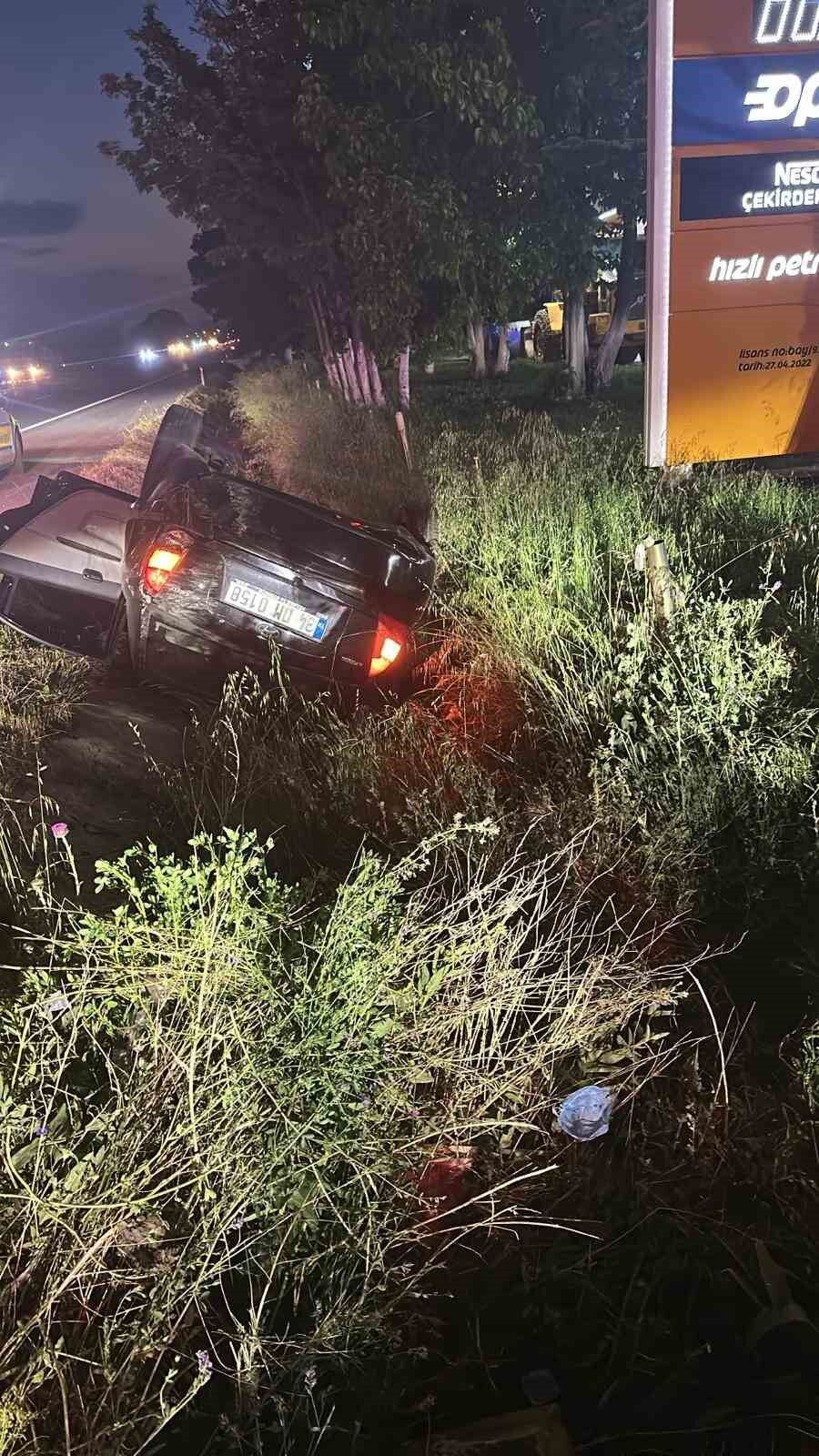 Ankara Eskişehir Yolunda Kaza Otomobil Devrildi (2)