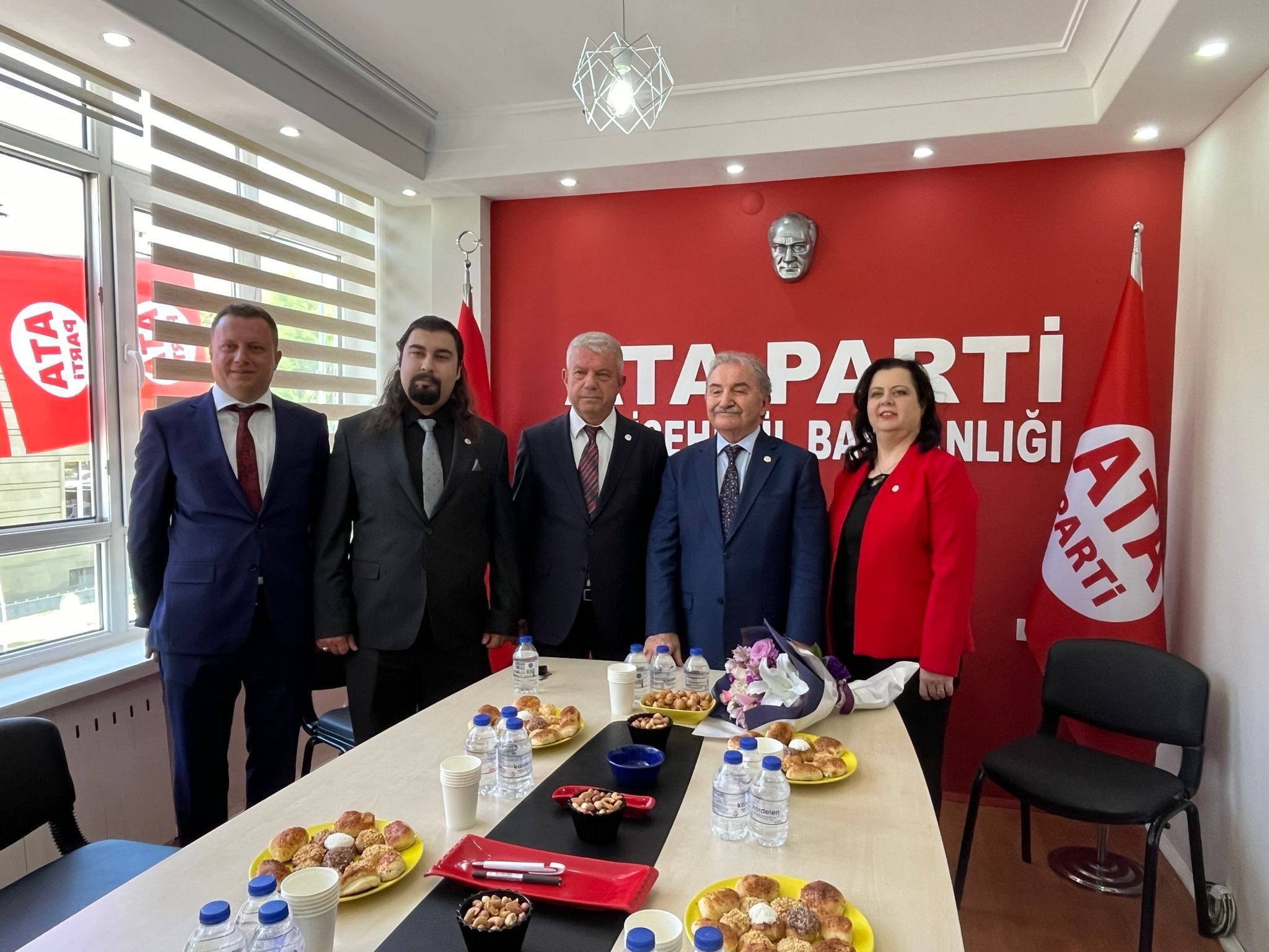 Ata Parti Eskişehir İl Binası Namık Kemal Zeybek’le Açıldı (2)
