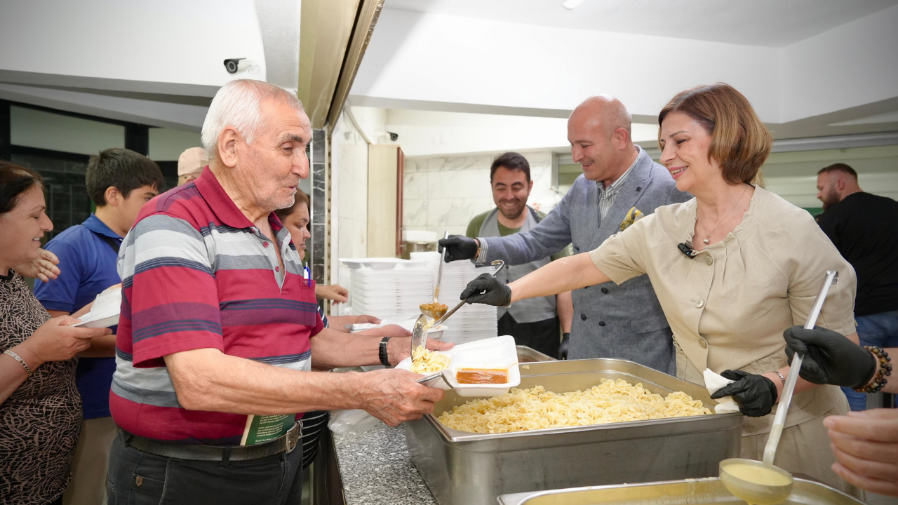 Başkan Ünlüce Muharrem İftarına Katıldı (5)