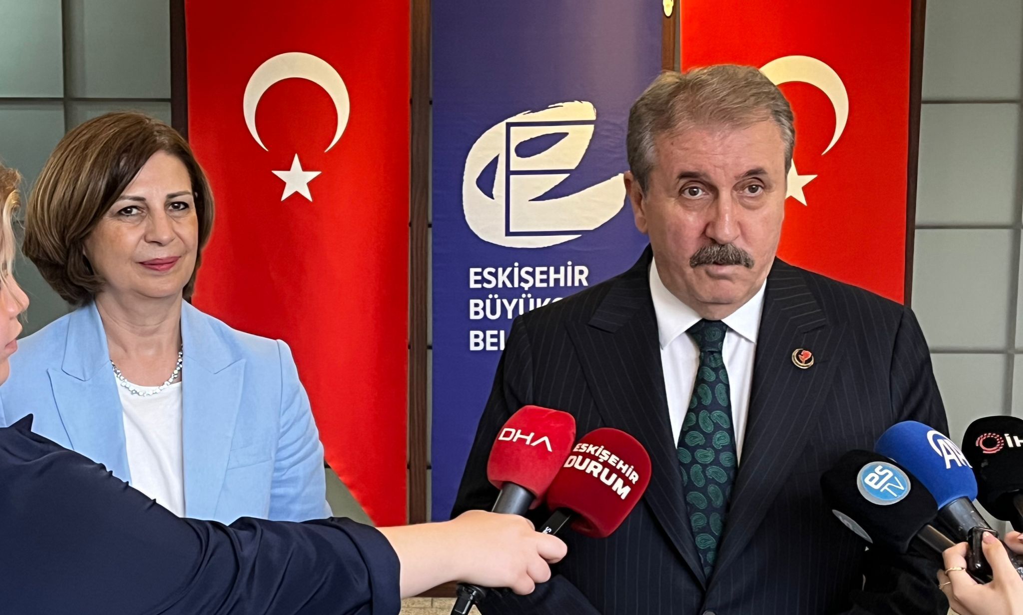 Bbp Lideri Destici “Amerika'nın Başında Gerçekten Bir Deli Var (1)