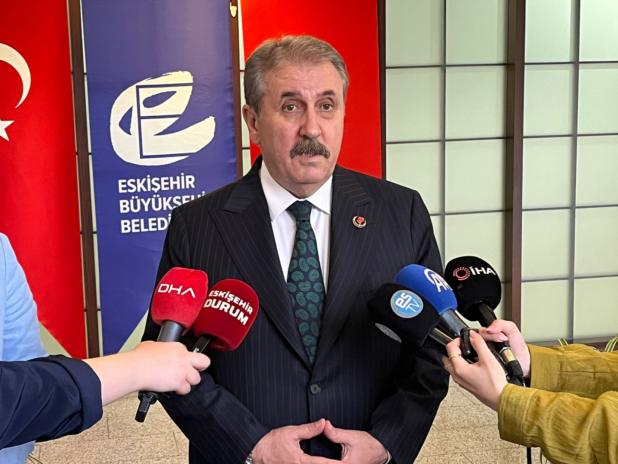 Bbp Lideri Destici “Amerika'nın Başında Gerçekten Bir Deli Var (2)