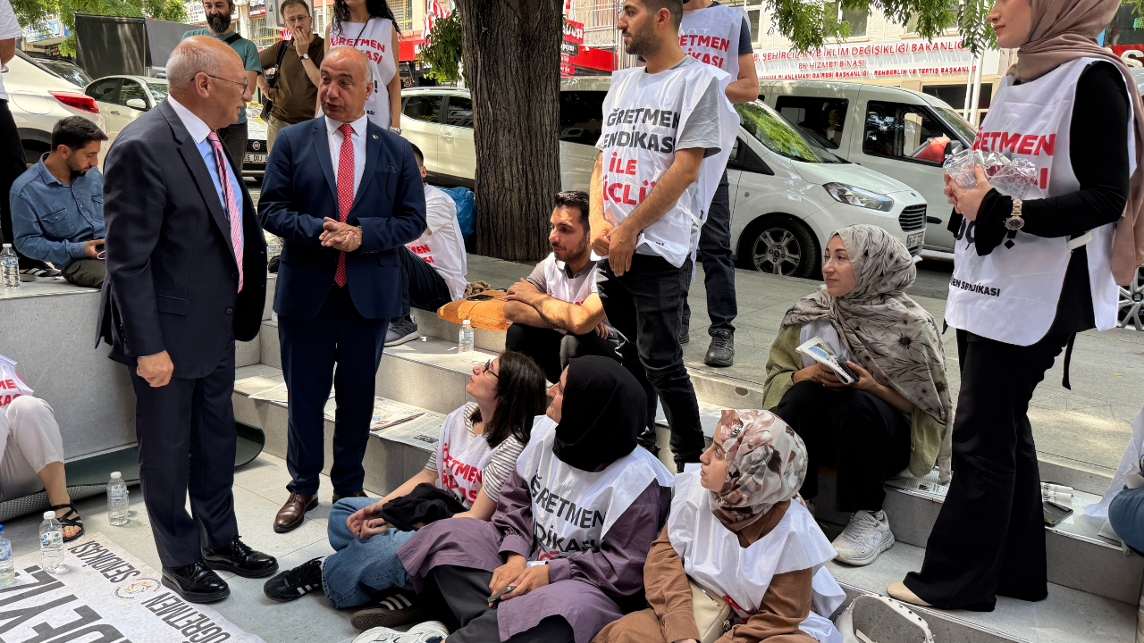 Çakırözer Açlık Grevindeki Öğretmenlere Destek Verdi (4)