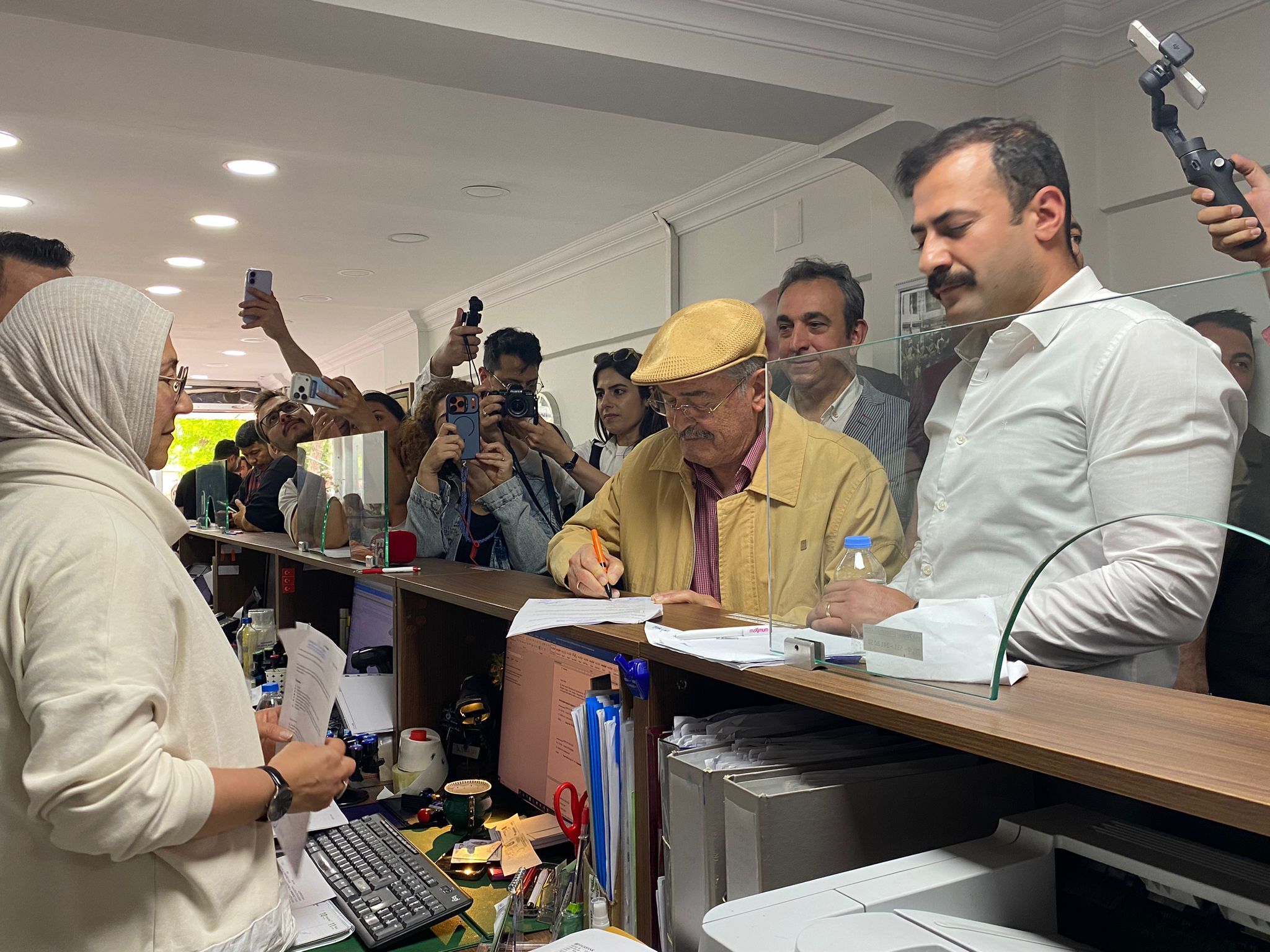 Chp Delegeleri Noter Huzurunda İmza Verdi (7)