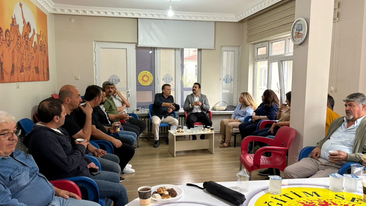 Chp’den Emek Ve Demokrasi Kurumlarına Ziyaret