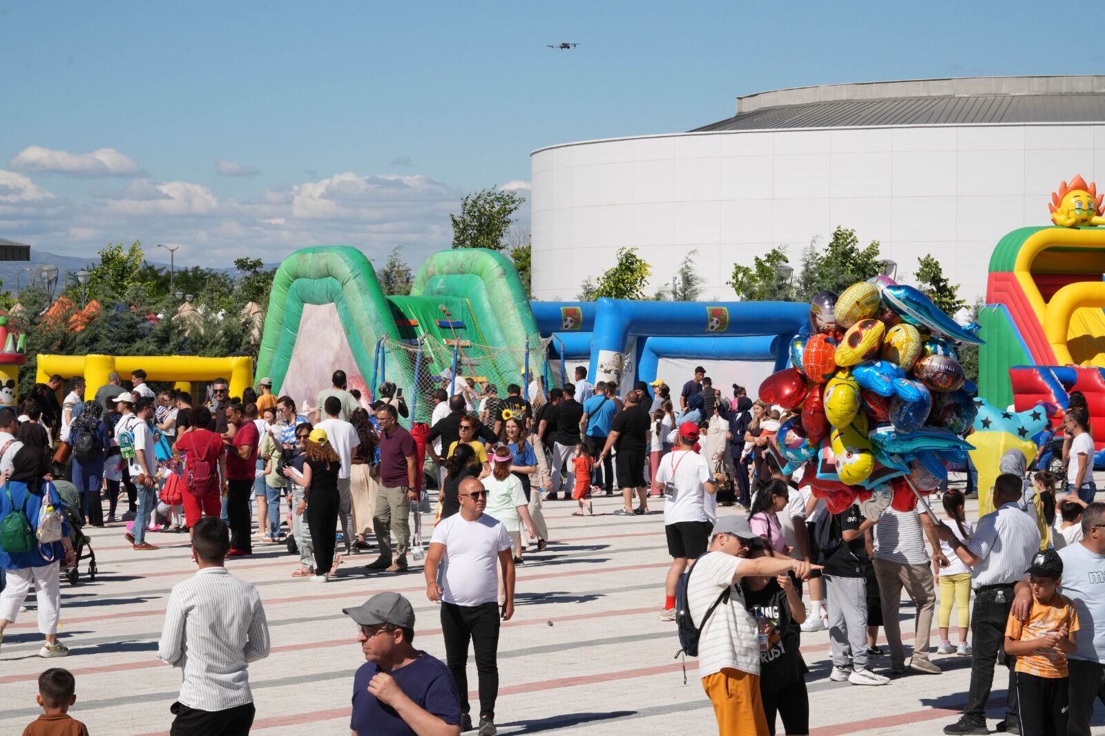 Eosb Çocuk Şenliği’nde Binlerce Çocuk Buluştu (3)