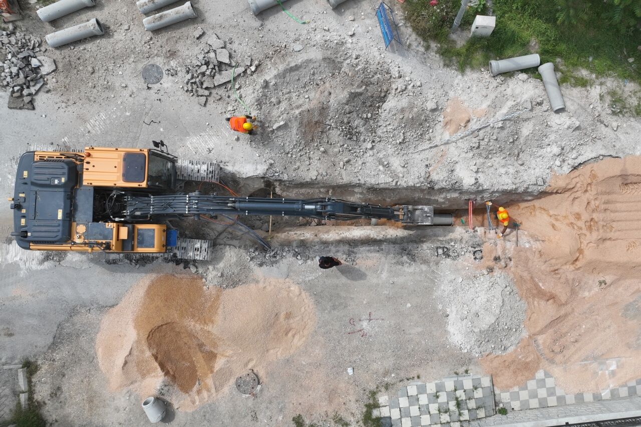 Eski̇ 71 Evler’de Kanalizasyon Altyapısını Yeniledi (5)