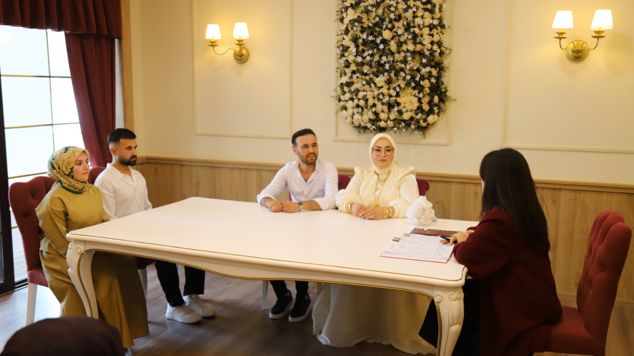 Eskişehir'de Evlilikler Fidanlarla Taçlandı (2)