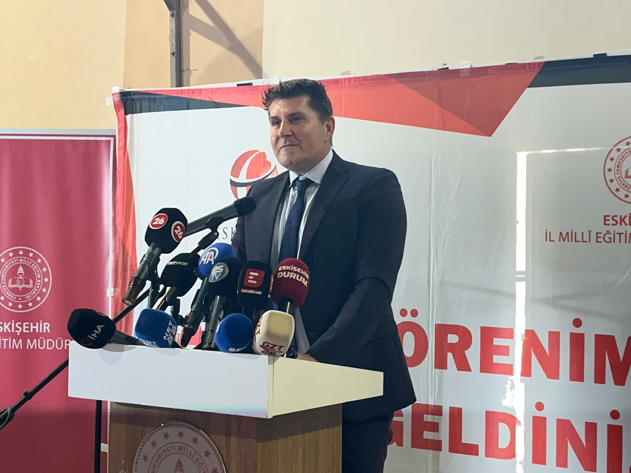 Eskişehir’de Fethi Heper’in Adını Taşıyan Okul Törenle Açıldı (3)