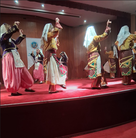Eskişehir’de Halk Dansları Gösterisi Ayakta Alkışlandı (1)
