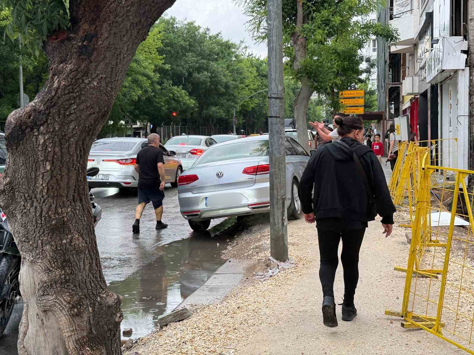 Eskişehir'de Hatalı Parkın Bedeli 1250 Tl Oldu