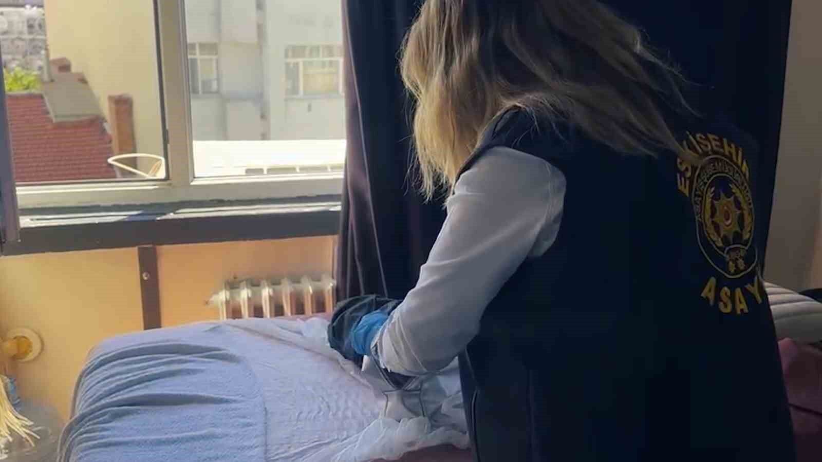 Eskişehir'de Masaj Salonlarına Baskın 7 Şüpheli Tutuklandı (2)