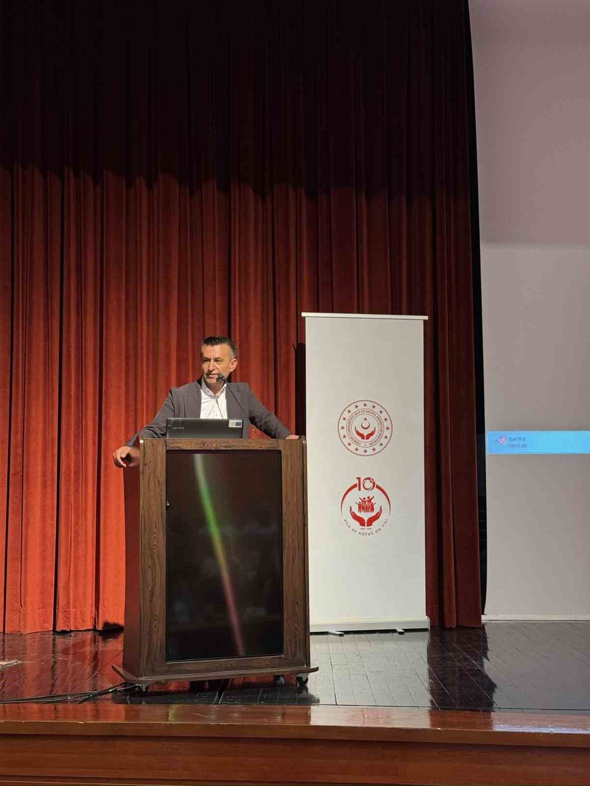 Eskişehir’de Muhtarlara Şiddetle Mücadele Eğitimi Verildi (1)