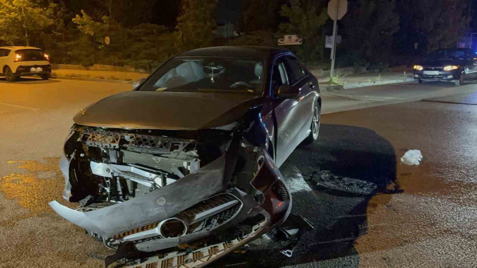 Eskişehir’de Servis Kazası 7 Kişi Yaralandı (1)