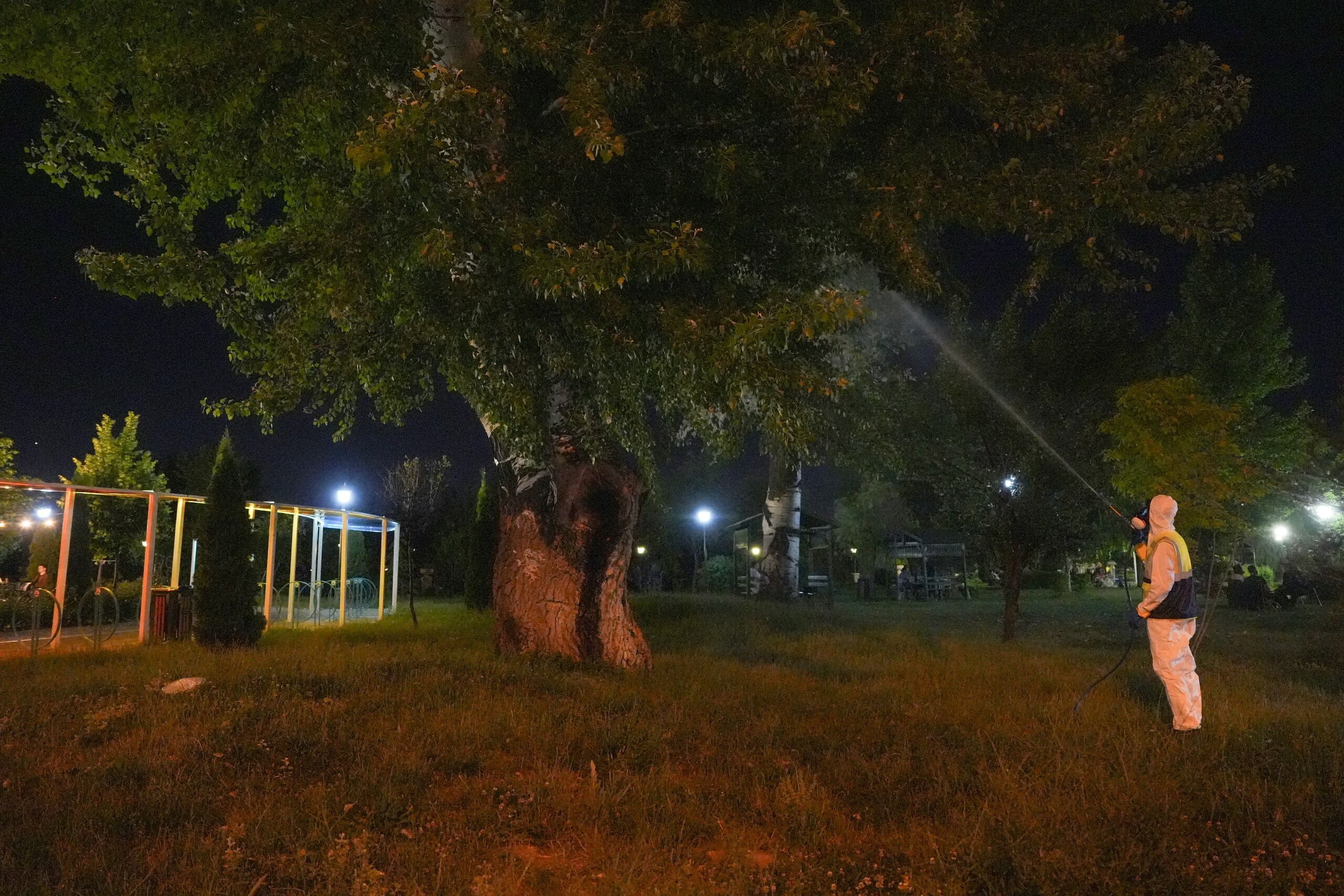 Eskişehir’de Yazlık İlaçlama Çalışmaları Devam Ediyor (2)